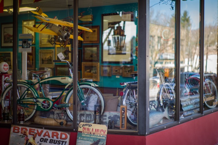 Continental Divide Store